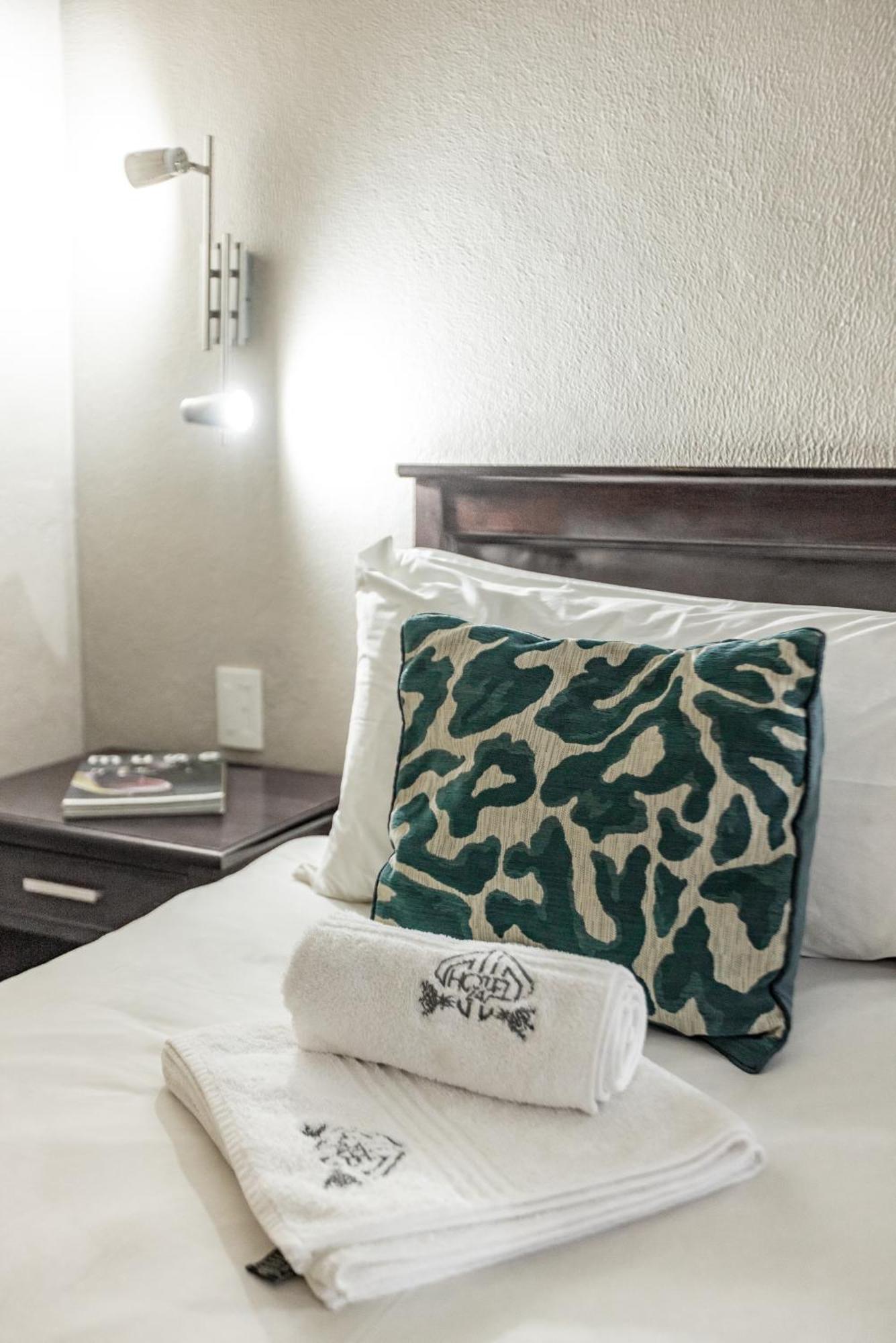 Hotel 247 @ White River Luaran gambar